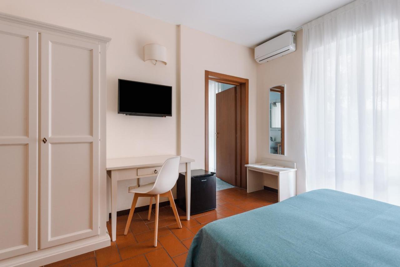 Hotel Milton Marina di Pietrasanta Extérieur photo